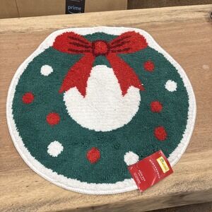 21"x21" Wreath Christmas Bath Rug Green/Red- Wondershop™